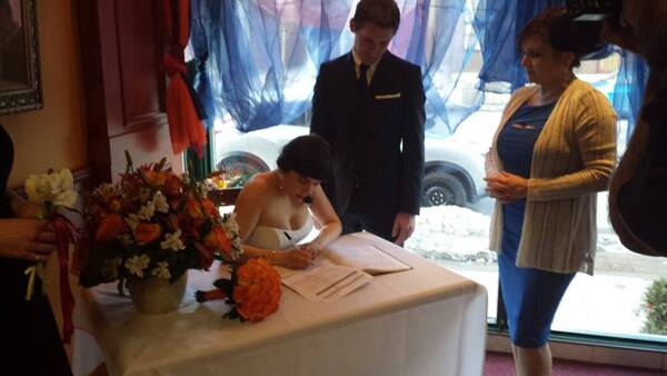 I Do Toronto - Paula da Nova-Officiant