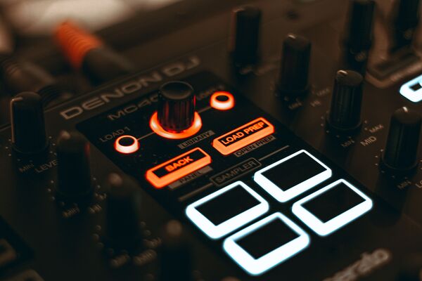 AV-AMERICA