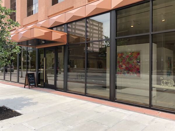 One Martine Gallery