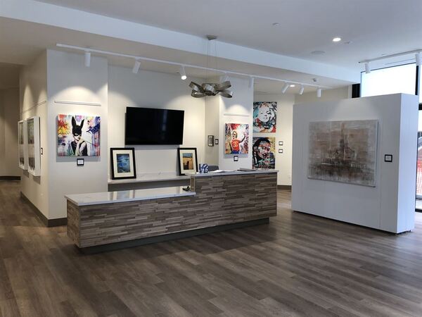 One Martine Gallery