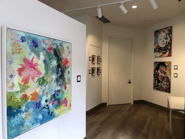 One Martine Gallery