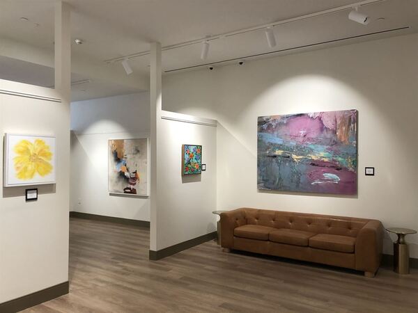 One Martine Gallery