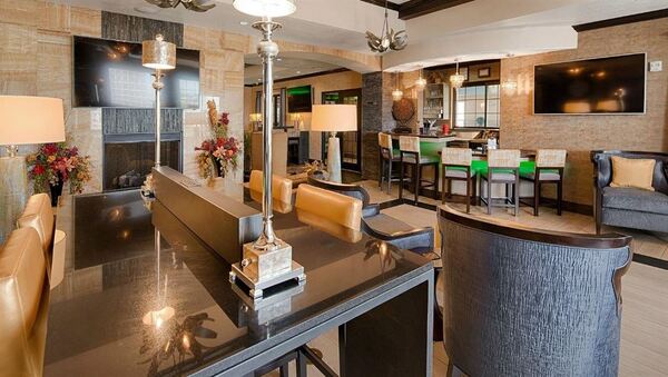 Best Western Plus - Emerald Inn & Suites