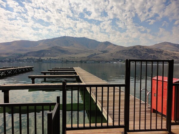 Darnell's Lake Resort