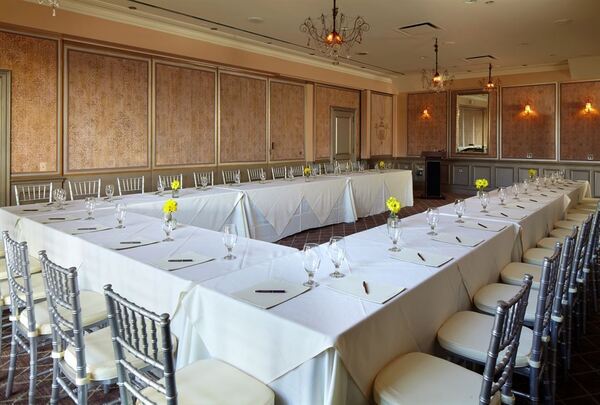 L'escale at Delamar Greenwich Harbor
