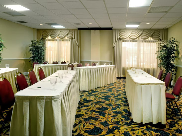 Holiday Inn Port St. Lucie