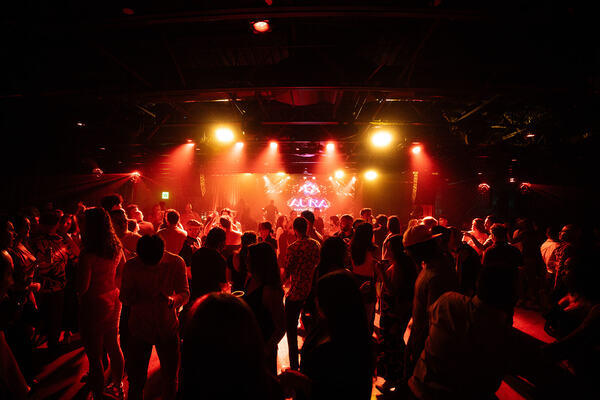 Aura Live