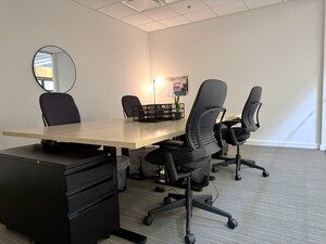 Medium Furnished Office