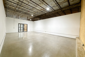 XL Showroom Space (800-1.6K SQFT)