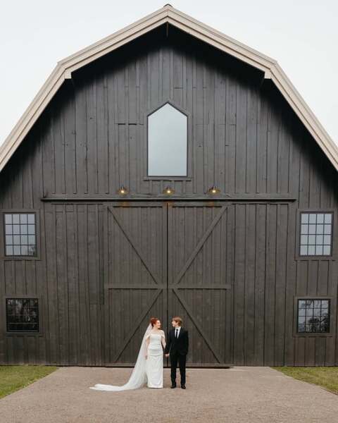 Stonebreaker Hotel & Barn