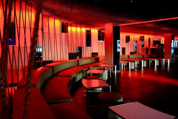 Elevate Lounge
