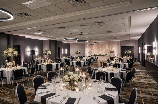 Holiday Inn Hotel & Suites Madison West