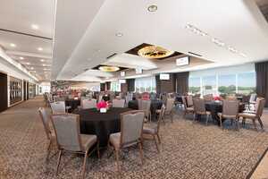Starting Gate Dining Room & Suites