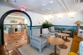 Pom Parlour