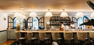 Pom Court Restaurant & Lounge