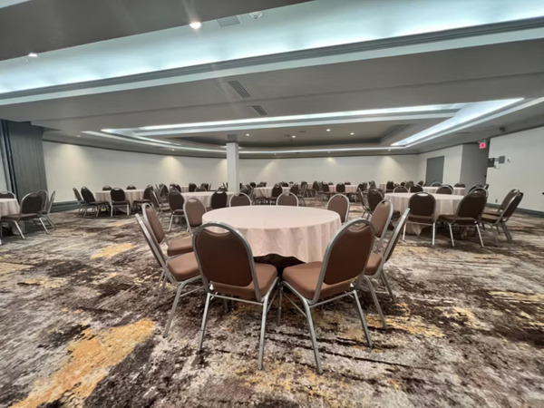 Holiday Inn Toronto Airport East