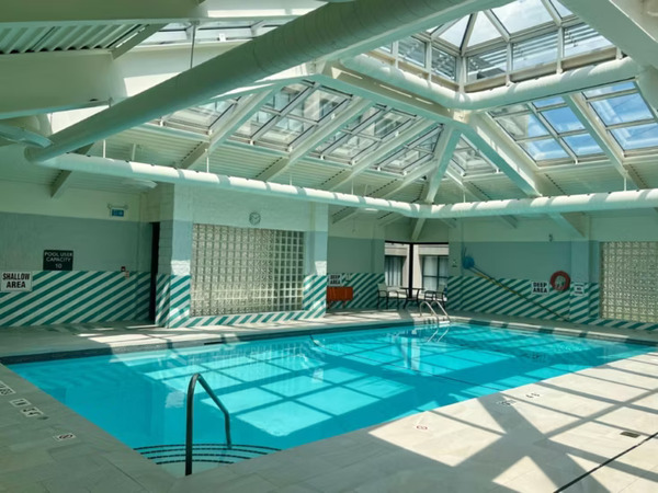 Holiday Inn Toronto Airport East