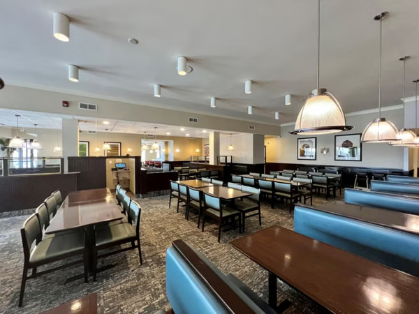 Holiday Inn Toronto Airport East