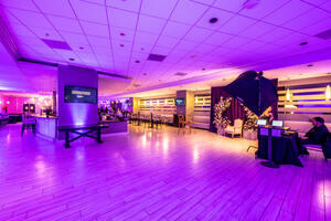 Legends Lounge