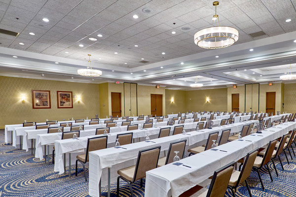 Hilton Knoxville