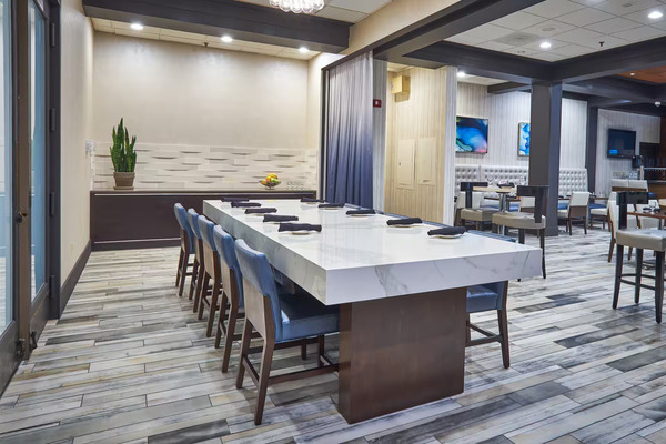 Hilton Knoxville