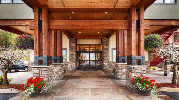 Best Western Plus Flathead Lake Inn & Suites