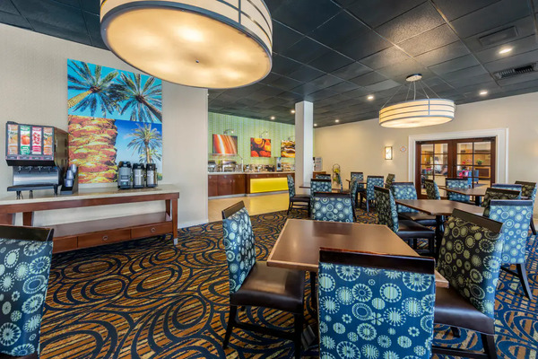 Clarion Hotel Anaheim Resort