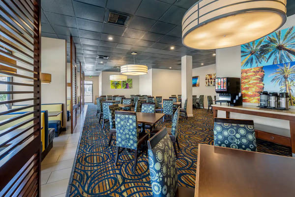 Clarion Hotel Anaheim Resort