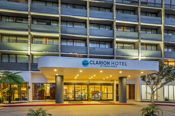 Clarion Hotel Anaheim Resort