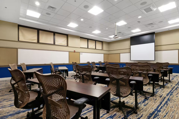 DoubleTree by Hilton Hotel and Executive Meeting Center