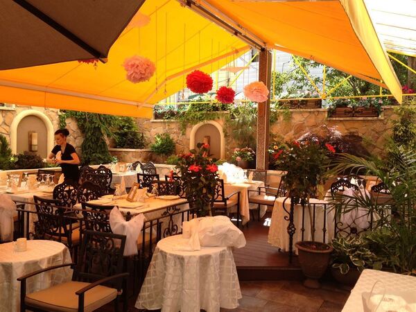 Victory Garden Café