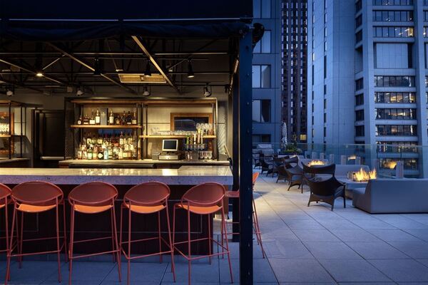 AIRE Rooftop Bar