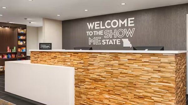 Hampton Inn & Suites Kansas City - Airport