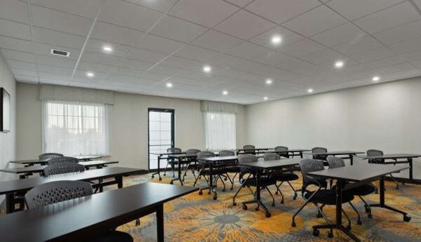 Best Western Plus - Executive Inn