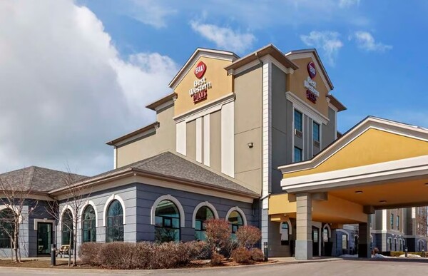 Best Western Plus - Executive Inn