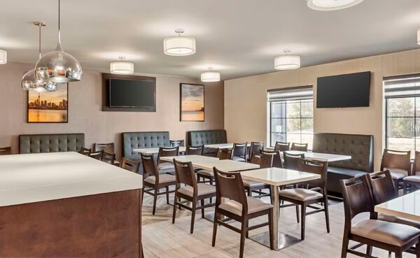 Best Western Plus - Executive Inn