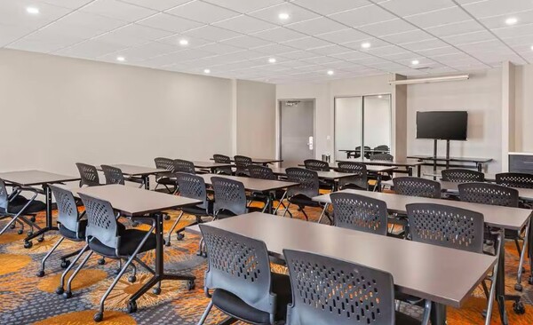Best Western Plus - Executive Inn