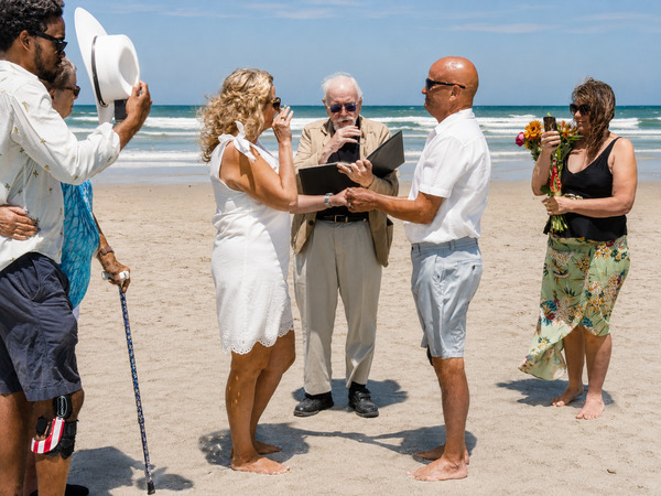 Wedding Officiant Central Florida with Rev. Mel
