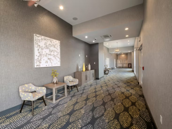 Holiday Inn and Suites Decatur/ Forsyth