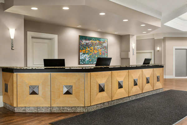 Grand Hotel And Conference Centre Calgary