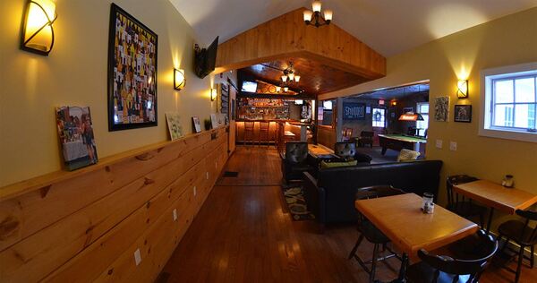 Hyde Away Inn & Restaurant