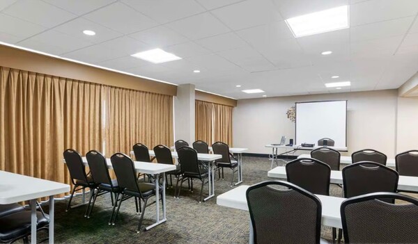BW Plus Midwest Inn
