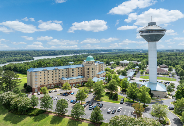 Renaissance Shoals Resort & Spa