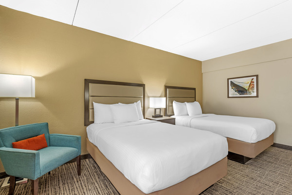 Best Western - Holiday Lodge