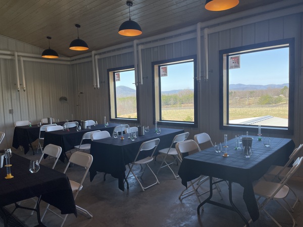 Round Peak Vineyards