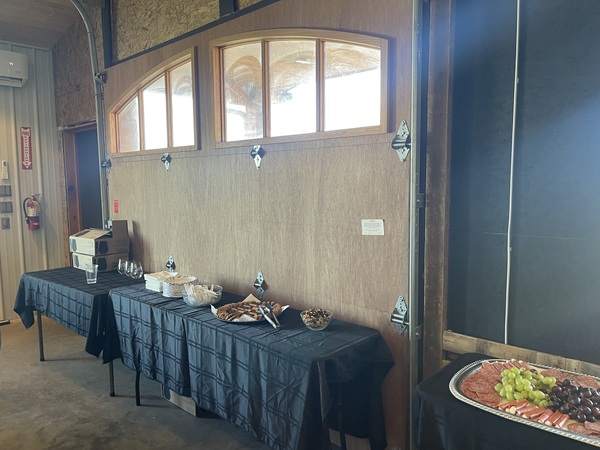 Round Peak Vineyards
