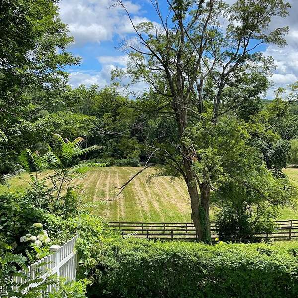 Silverbrook Manor