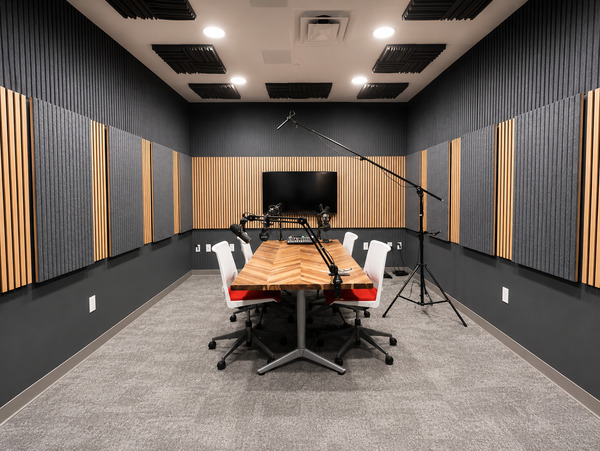 Werkstatt360 Coworking, Executive Offices, Meeting Rooms, Event Space & Content Creation Suite