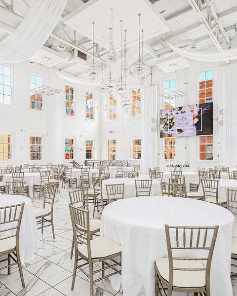 The Magnoia - Dubuque