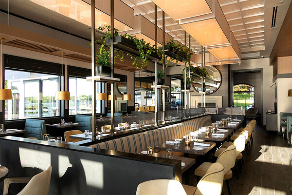 Louies Oyster Bar & Grille